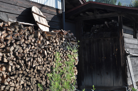 大鹿村 薪小屋